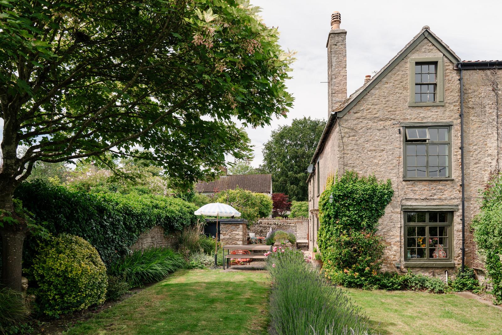 Quarterly House - Image 1